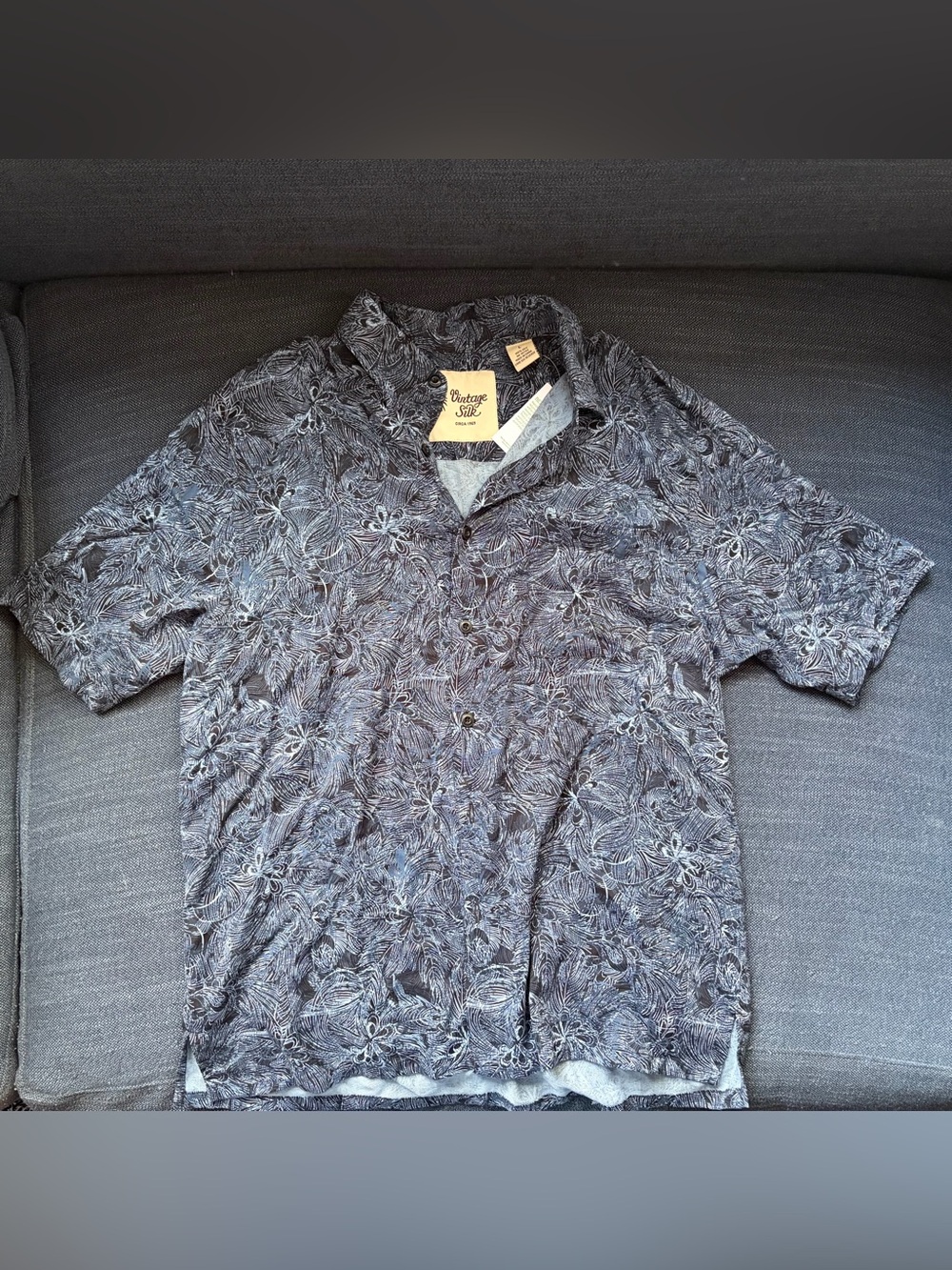 Casual Short-Sleeve Button-Down Shirt in Black and Gray Floral - Cottage Isle